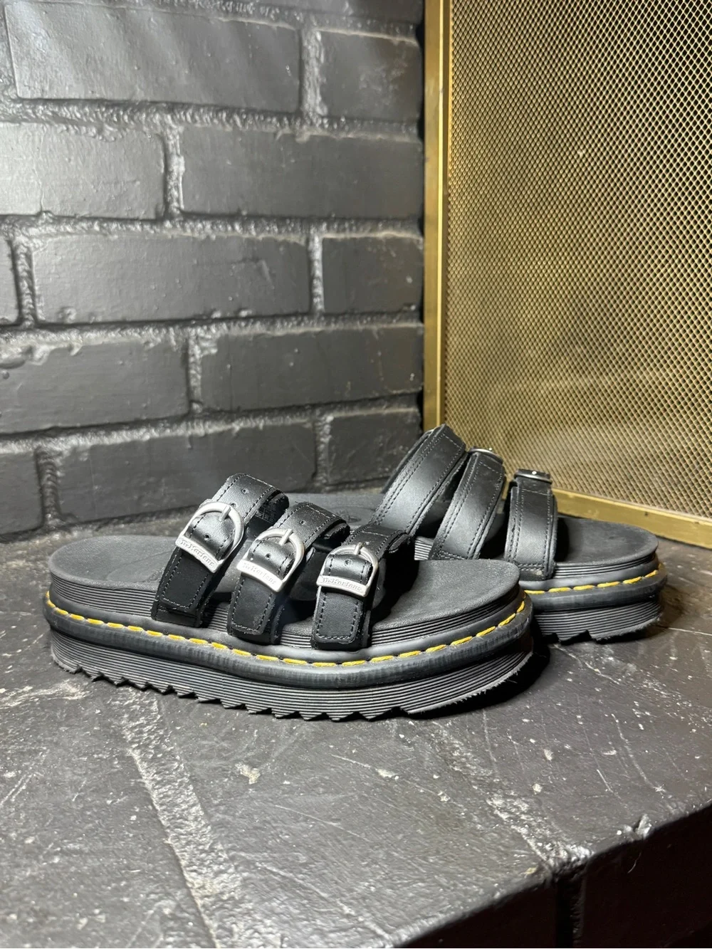 Dr. Martens Blaire leather sandal slide - Picture 2 of 7